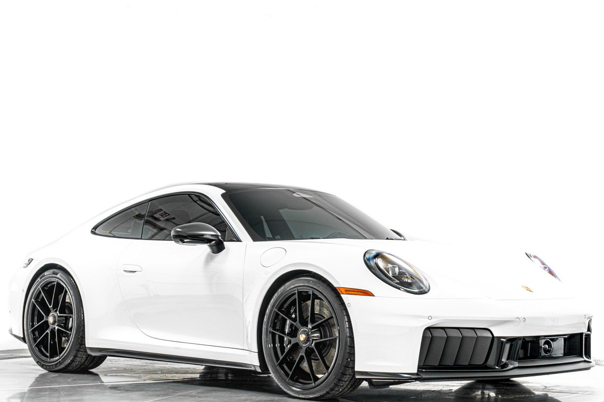 Used 2026 Porsche 911 Carrera 4 GTS AWD/4WD image 33