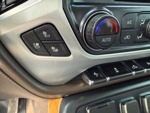 Used 2019 GMC Sierra 2500 SLT w/ Duramax Plus Package image 25