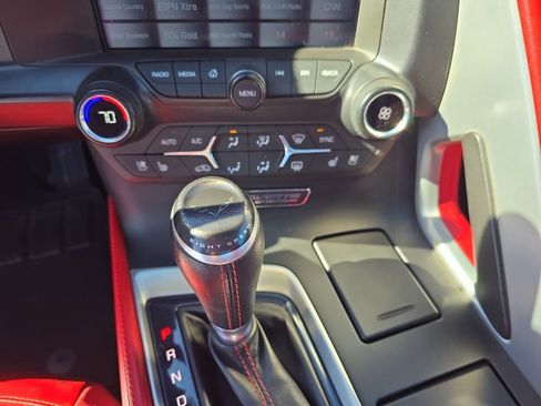 Certified 2015 Chevrolet Corvette Stingray Convertible w/ 3LT Preferred Equipment Group image 17