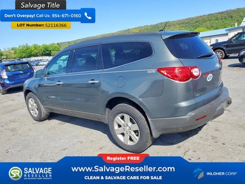 Used 2011 Chevrolet Traverse LT AWD/4WD image 3