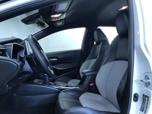 Certified 2022 Toyota Corolla XSE image 18