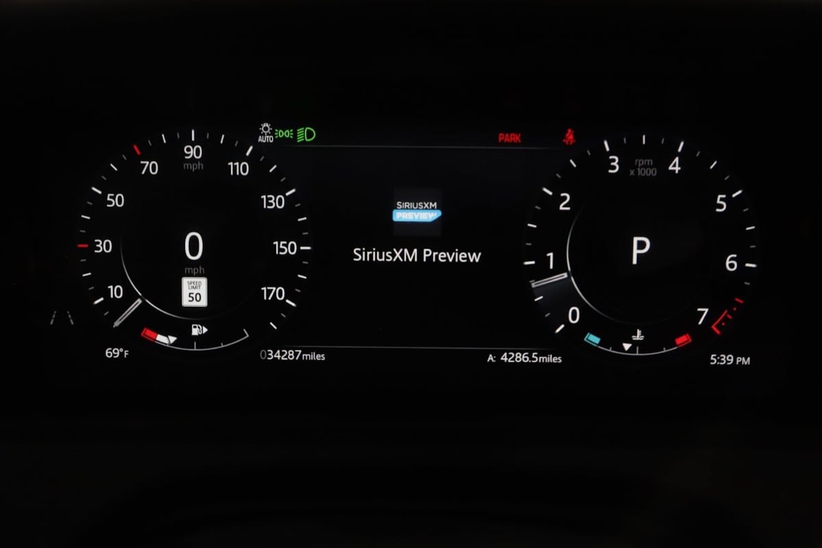 Used 2021 Land Rover Range Rover Velar S AWD/4WD image 17