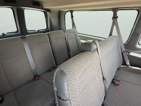 Certified 2025 Chevrolet Express 3500 LT w/ LT Preferred Equipment Group RWD image 31