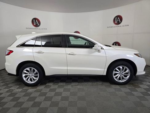 Used 2017 Acura RDX w/ Technology Package image 3