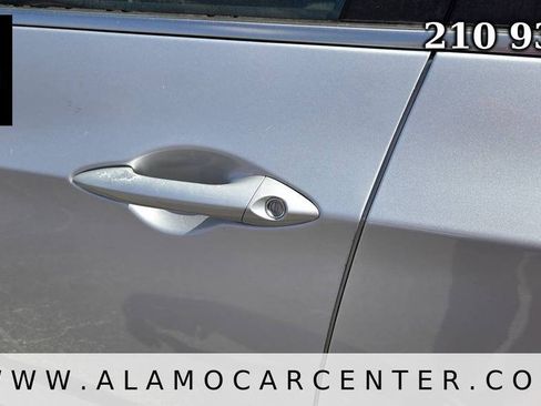 Used 2016 Hyundai Elantra GT FWD image 10