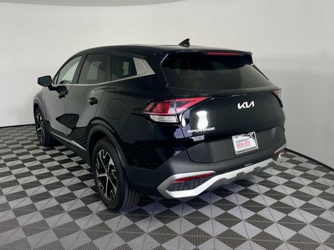 Used 2023 Kia Sportage EX FWD image 3