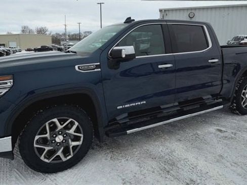 Used 2022 GMC Sierra 1500 SLT w/ SLT Premium Plus Package image 38