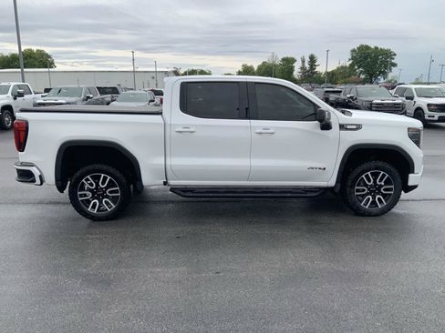 Used 2023 GMC Sierra 1500 AT4 w/ AT4 Premium Package AWD/4WD image 14