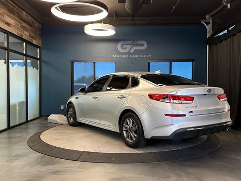 Used 2020 Kia Optima LX FWD image 5