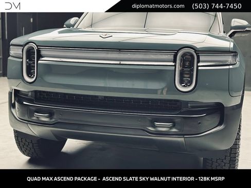 Used 2026 Rivian R1S Premium AWD/4WD image 13