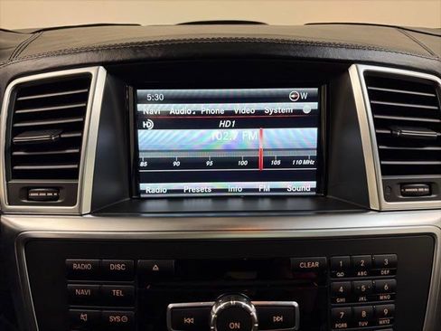 Used 2015 Mercedes-Benz GL 63 AMG 4MATIC image 25