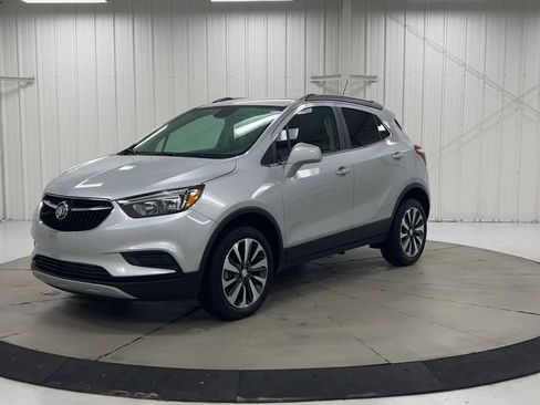 Used 2022 Buick Encore Preferred w/ Safety Package image 4