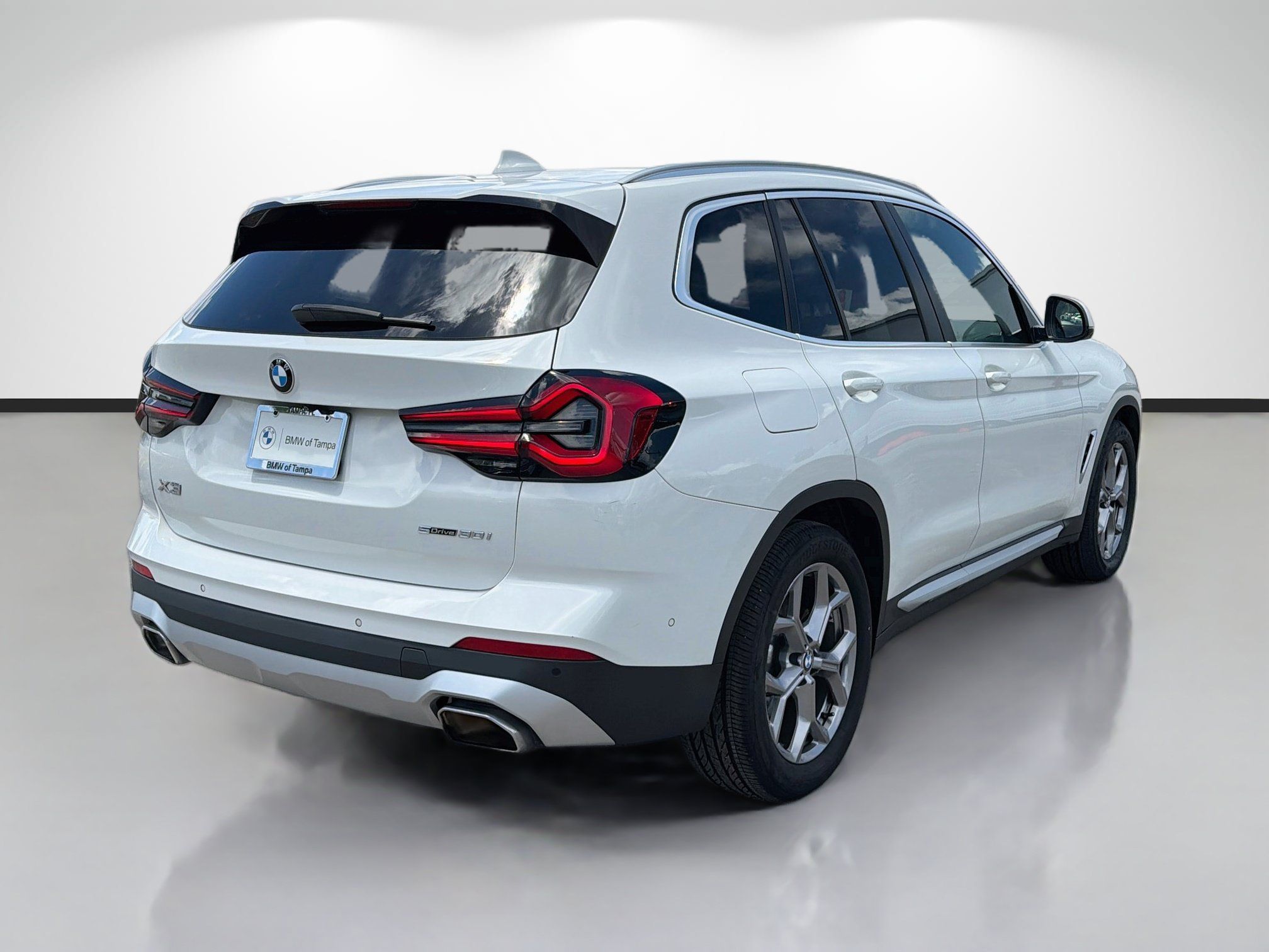Used 2023 BMW X3 sDrive30i w/ Convenience Package RWD image 3
