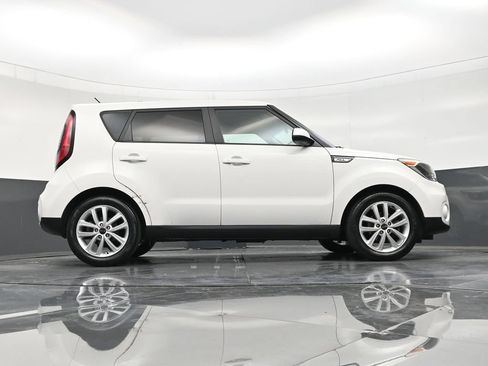 Used 2019 Kia Soul + FWD image 26
