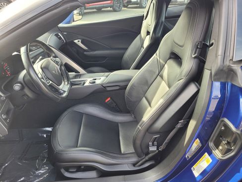 Used 2017 Chevrolet Corvette Stingray Coupe w/ 1LT image 22