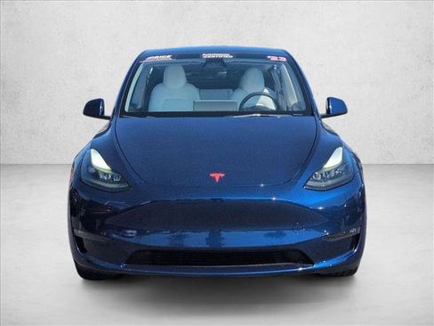 Used 2023 Tesla Model Y Long Range image 2