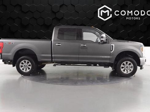 Used 2018 Ford F250 XLT w/ XLT Premium Package AWD/4WD image 2