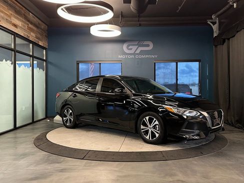 Used 2020 Nissan Sentra SV image 1
