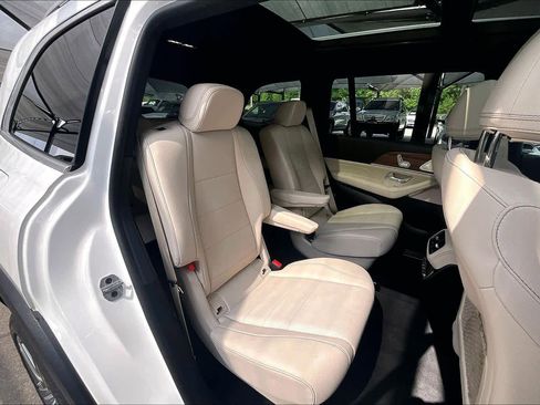 Certified 2025 Mercedes-Benz GLS 450 4MATIC image 20