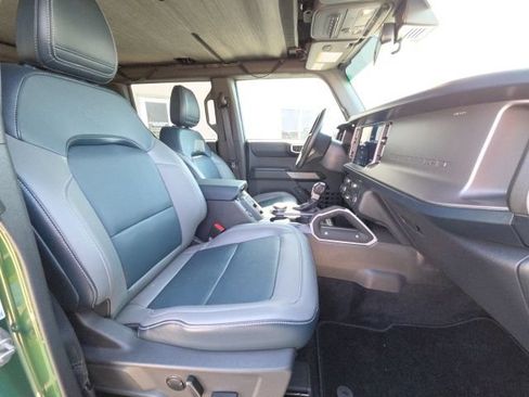 Used 2023 Ford Bronco Outer Banks AWD/4WD image 6
