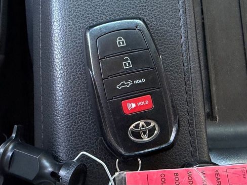 Used 2022 Toyota Tundra Limited AWD/4WD image 25