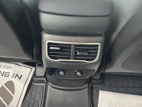 Certified 2023 Hyundai Santa Fe SE image 12