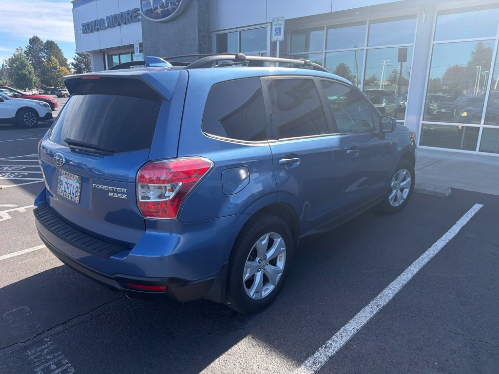 Used 2016 Subaru Forester 2.5i Limited AWD/4WD image 3