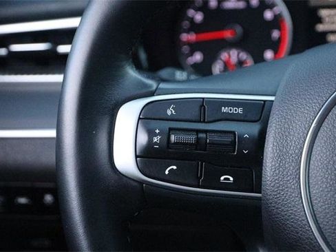 Used 2023 Kia K5 GT-Line image 12