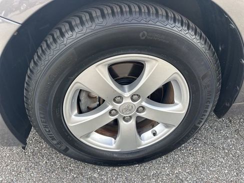 Used 2017 Toyota Sienna LE image 32