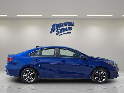 Used 2023 Kia Forte LXS w/ LXS Technology Package FWD image 7