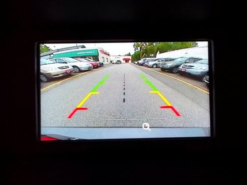 Used 2016 Ford Focus SE w/ SE Cold Weather Package FWD image 16