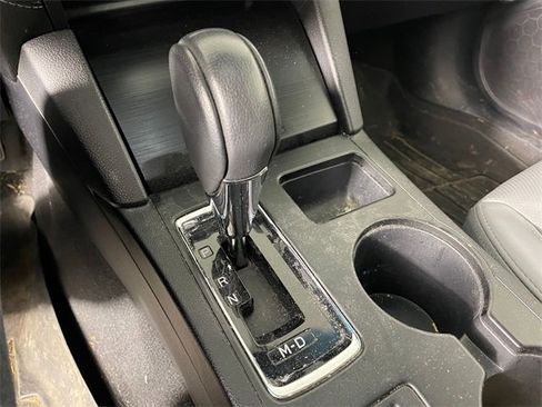 Used 2018 Subaru Outback 2.5i Limited w/ Popular Package #2 image 8