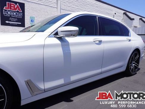 Used 2018 BMW 750i RWD image 17