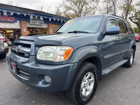 Used 2006 Toyota Sequoia SR5 image 1