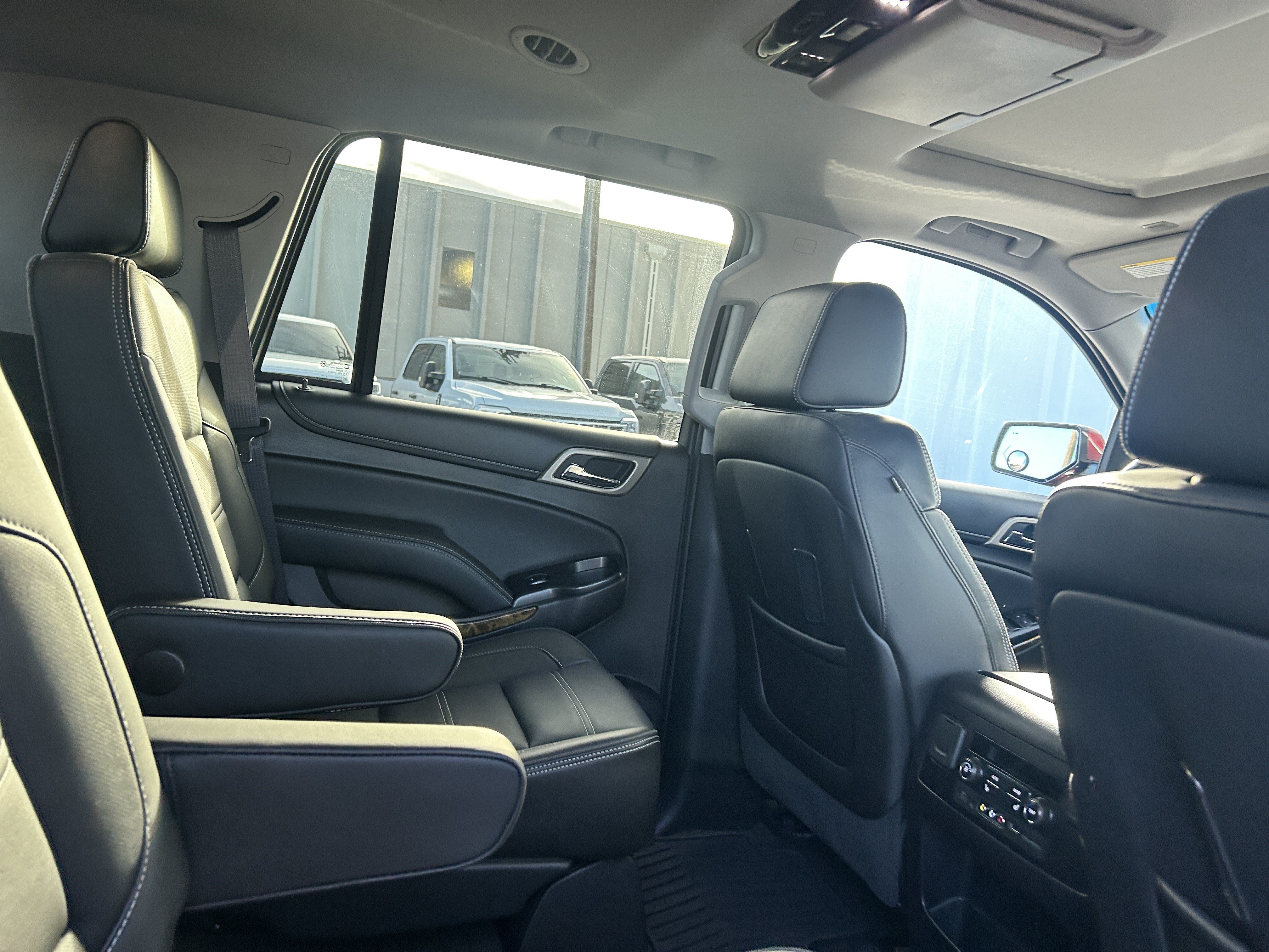 Used 2016 GMC Yukon Denali w/ Open Road Package AWD/4WD image 11