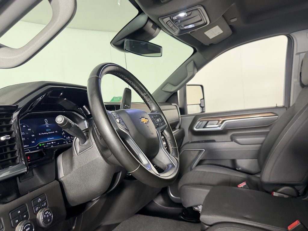 Used 2025 Chevrolet Silverado 2500 LT w/ Convenience Package AWD/4WD image 21