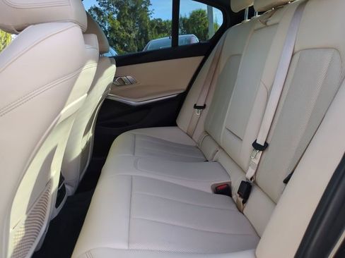 Used 2022 BMW 330i Sedan w/ Driving Assistance Package image 13