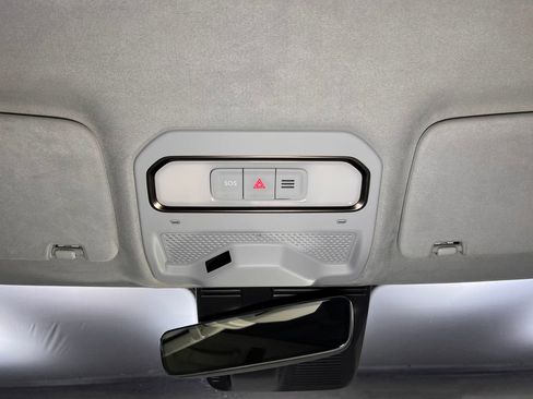 Used 2023 Rivian R1S Adventure image 15