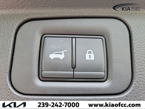 Used 2025 INFINITI QX80 Luxe RWD image 12