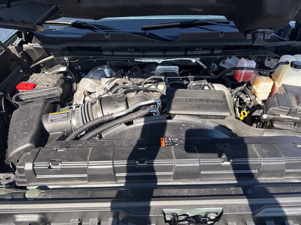 Used 2025 Chevrolet Silverado 2500 LTZ w/ LTZ Convenience Package AWD/4WD image 28