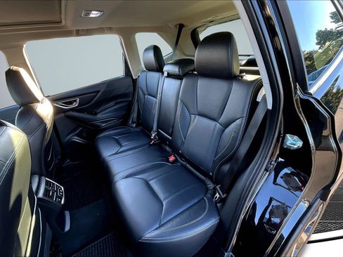 Used 2022 Subaru Forester Touring image 21