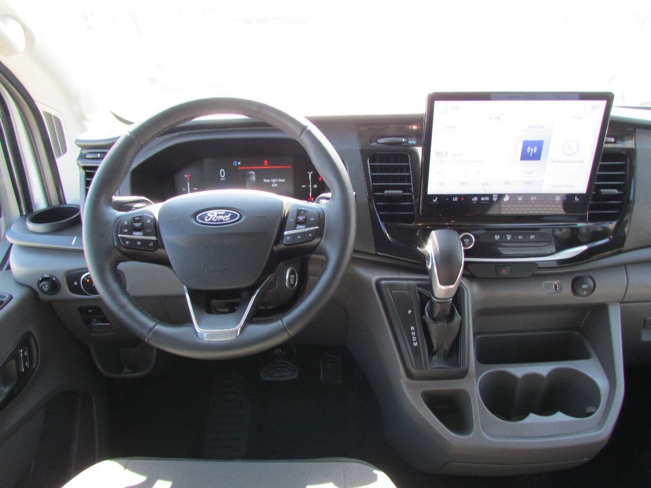 Used 2026 Ford Transit 350 XLT RWD image 19