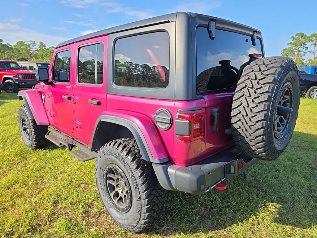 Used 2022 Jeep Wrangler Unlimited Rubicon w/ Xtreme Recon 35" Tire Package AWD/4WD image 2