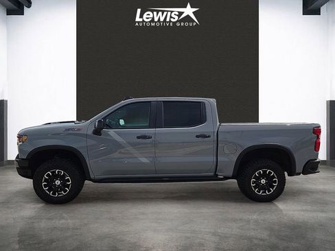 Used 2024 Chevrolet Silverado 1500 ZR2 w/ Technology Package AWD/4WD image 2