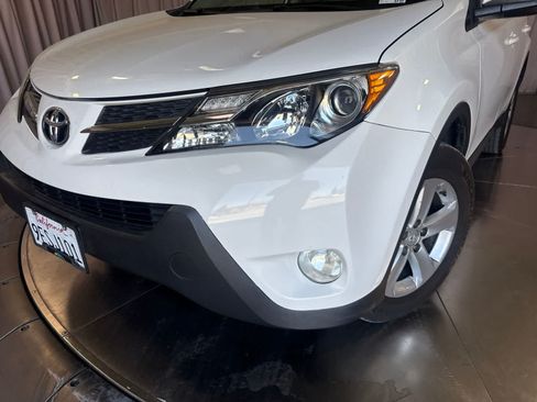 Used 2013 Toyota RAV4 XLE AWD/4WD image 9