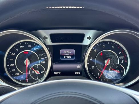 Used 2020 Mercedes-Benz SL 550 image 10