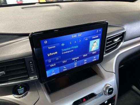 Used 2021 Ford Explorer XLT w/ Equipment Group 202A AWD/4WD image 55