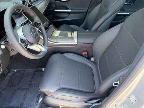 Used 2026 Mercedes-Benz C 300 Sedan image 5