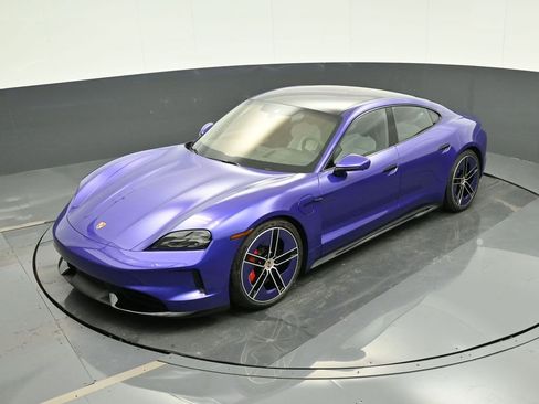 New 2026 Porsche Taycan GTS image 26