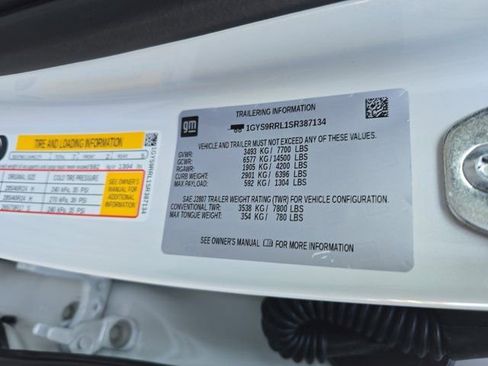 Certified 2025 Cadillac Escalade ESV Sport Platinum image 37